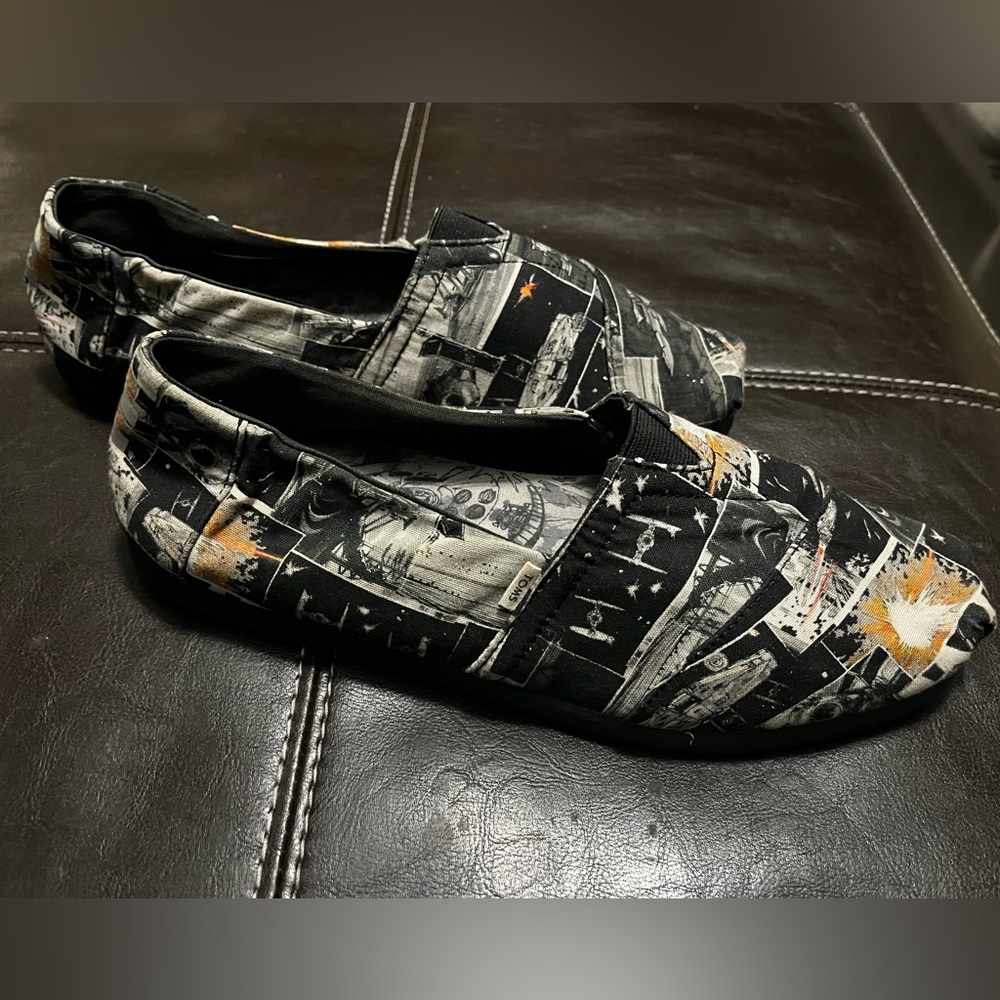 TOMS Limited Edition Star Wars Slip On Shoes - Black